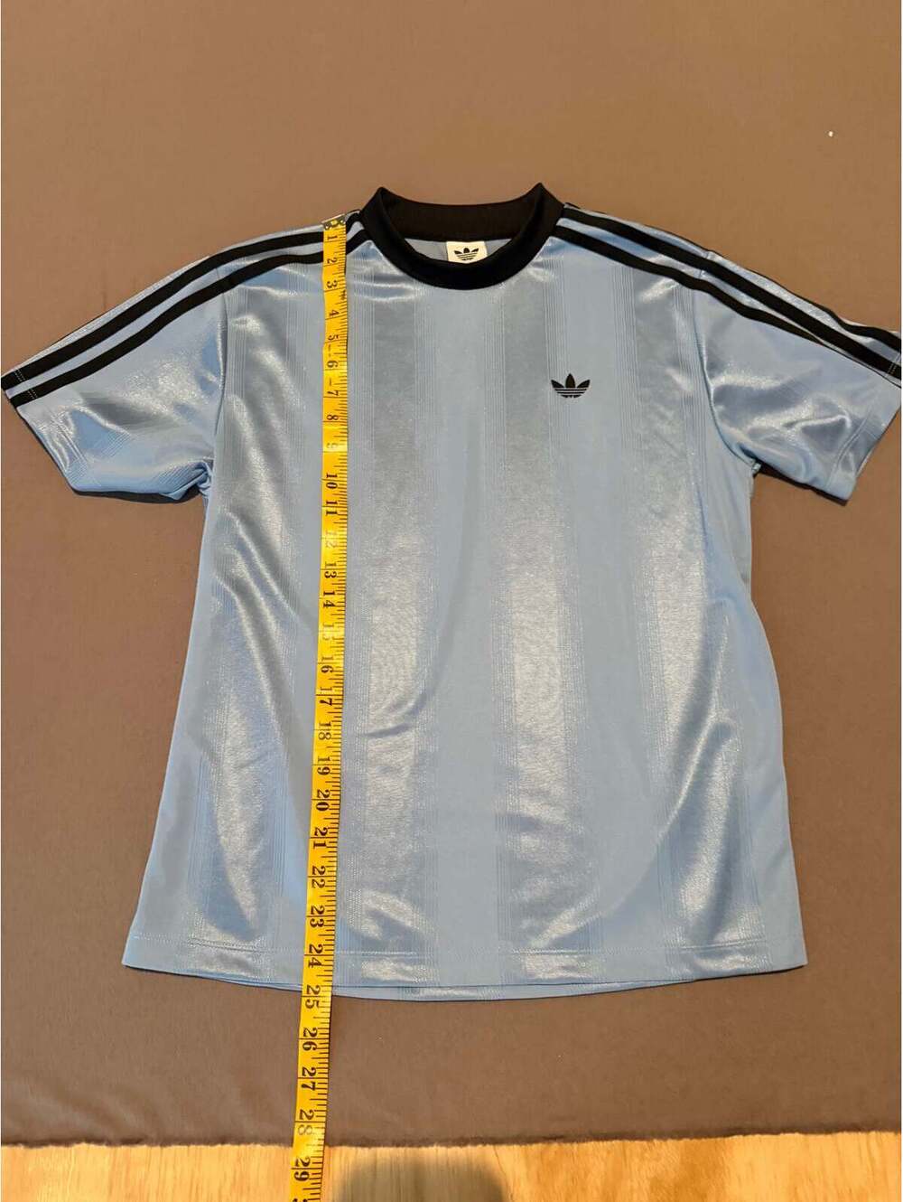 Adidas Originals Women’s Shiny Baby Blue 3-Stripe Trefoil Tee Size Small